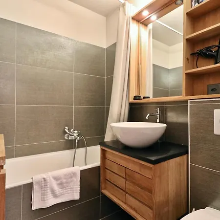 Apartment Combining Charm And Comfort *